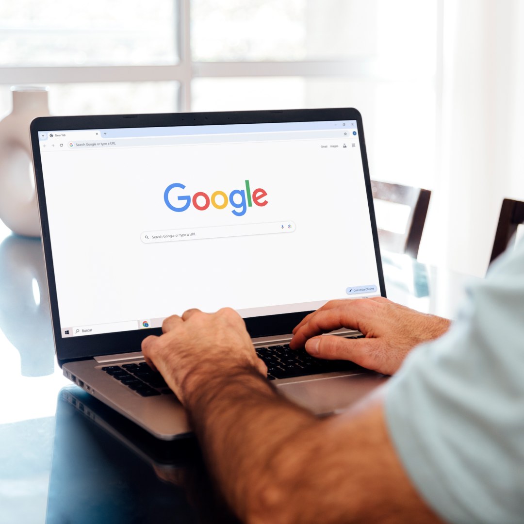 Moça solicitando a Segunda Via do Boleto Desktop