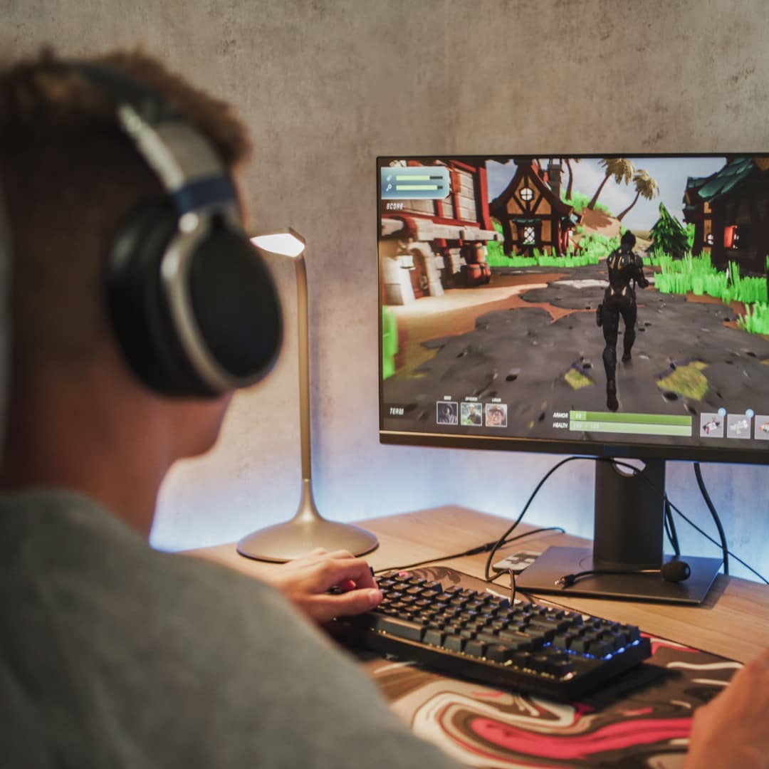 Moça solicitando a Segunda Via do Boleto Desktop