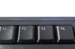 Imagem mostra as teclas F1, F2 e F3 do teclado Windows